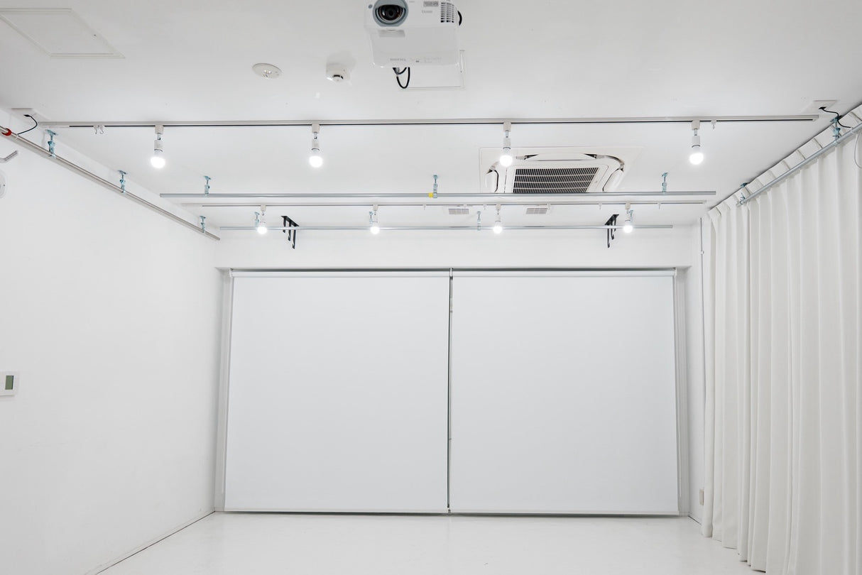 LOOK UP BASE 下北沢