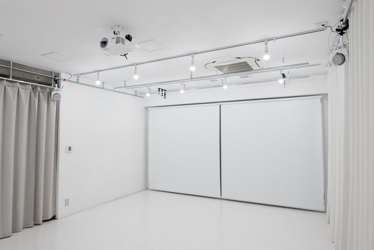 LOOK UP BASE 下北沢