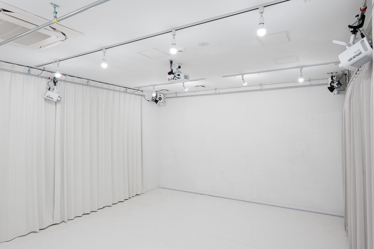 LOOK UP BASE 下北沢