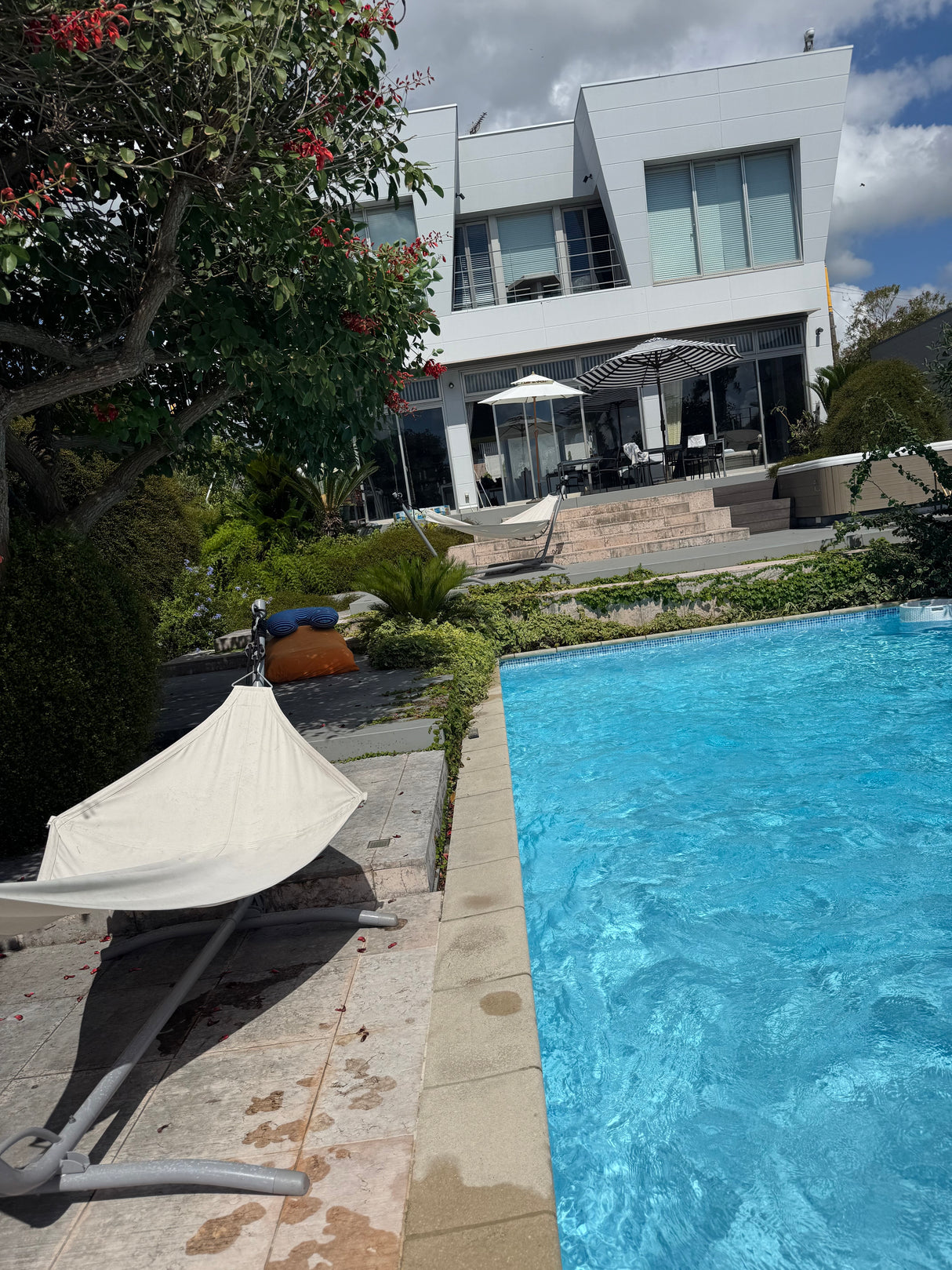 鴨川サーフィンハウス