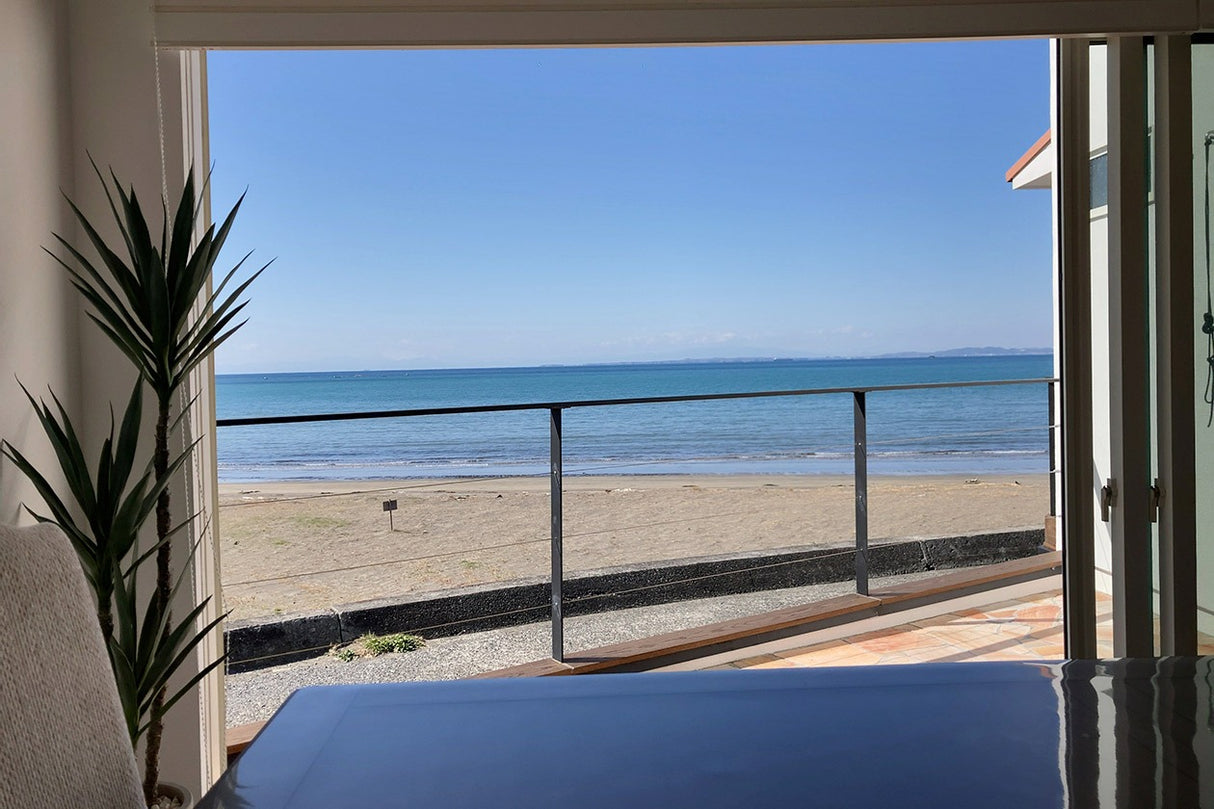 シーサイドデッキ Calme by ZICCA