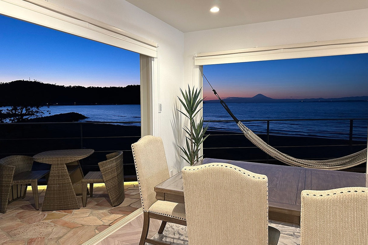 シーサイドデッキ Calme by ZICCA