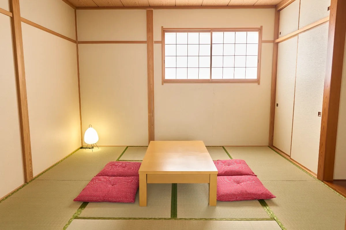 CONVENIENCE HOUSE八枝橋STUDIO