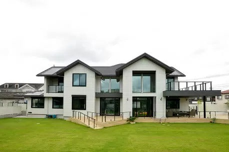 木更津 芝庭付デザイナーズハウス