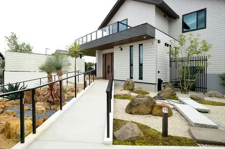 木更津 芝庭付デザイナーズハウス