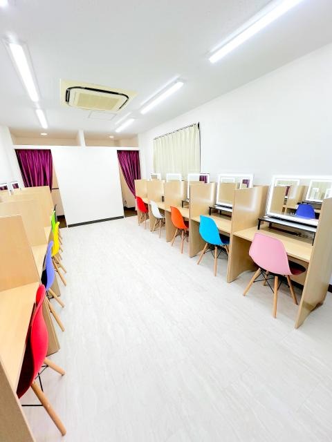 新横浜パウダーラウンジ