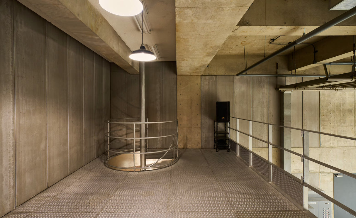 STUDIO MOURIS ROPPONGI 1st