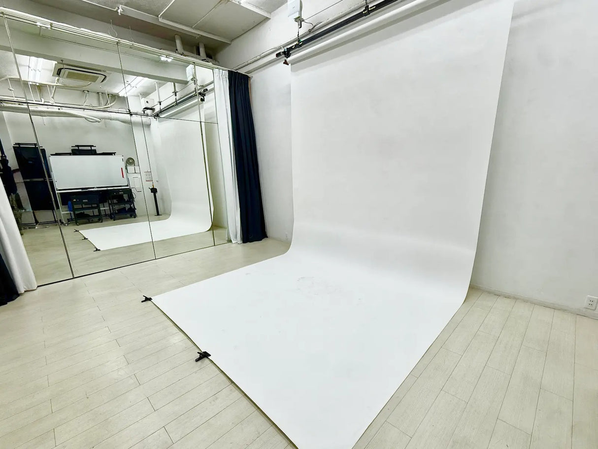 新宿ホワイトバックスタジオ