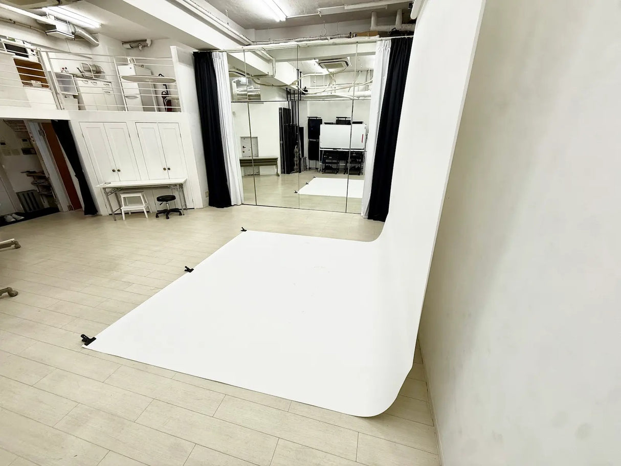 新宿ホワイトバックスタジオ