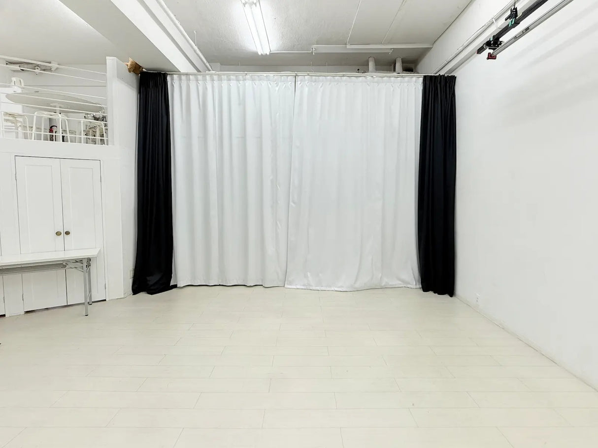 新宿ホワイトバックスタジオ