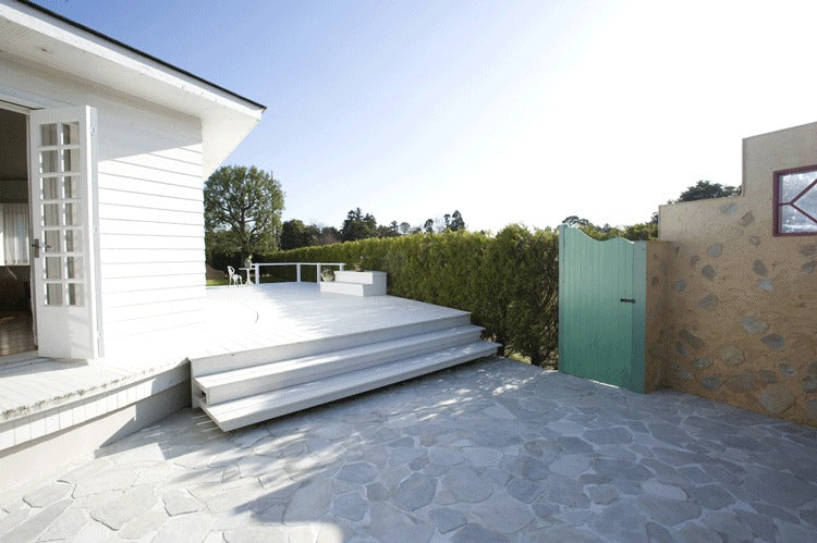 ホワイトヴィレッジスタジオ 1st