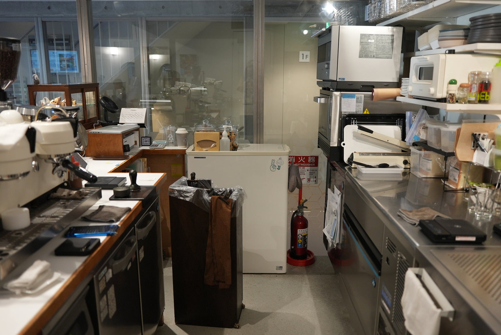 LOOK UP COFFEE 下北沢