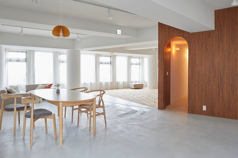 Beige/R STUDiO