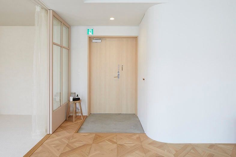 Beige/R STUDiO