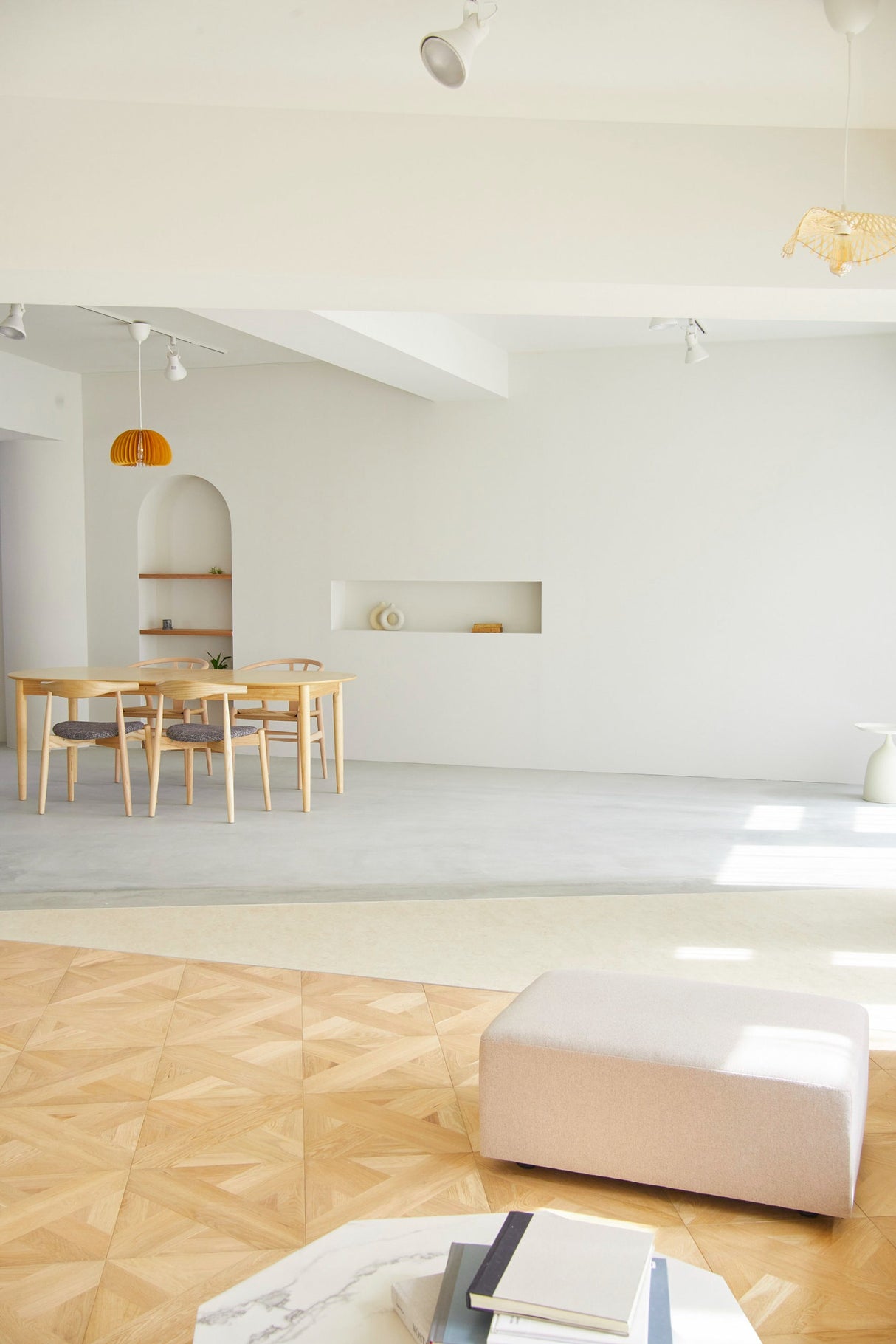 Beige/R STUDiO
