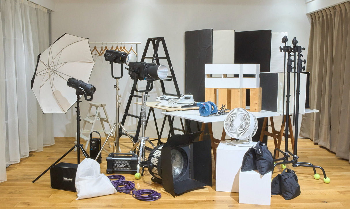 aL/Right STUDIO.