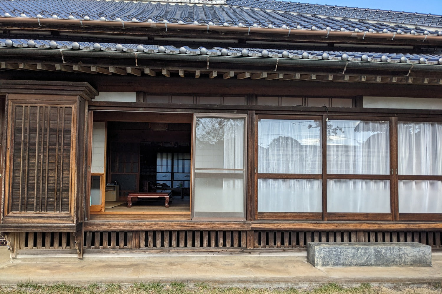 茨城県かすみがうら市の縁側と土間が残る昭和レトロ古民家スタジオ