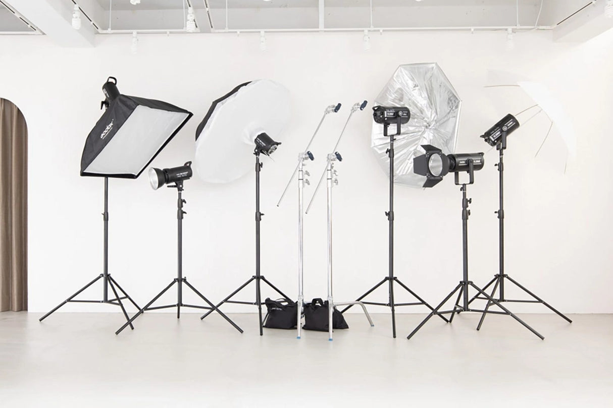 STUDIO PINENUTS