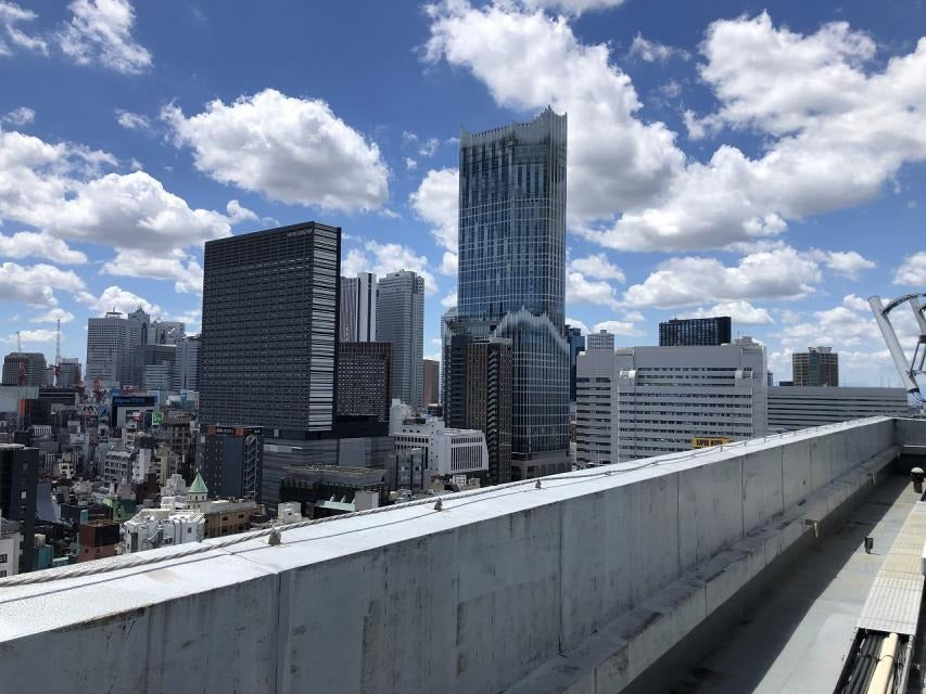 プラーズタワー東新宿屋上