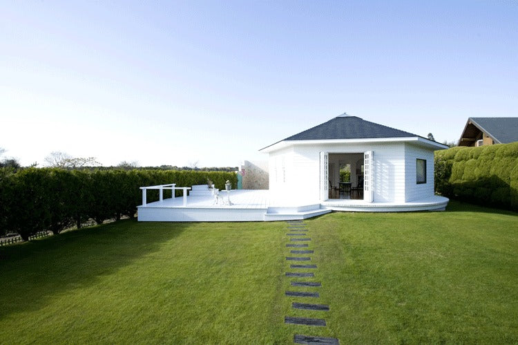 ホワイトヴィレッジスタジオ 1st