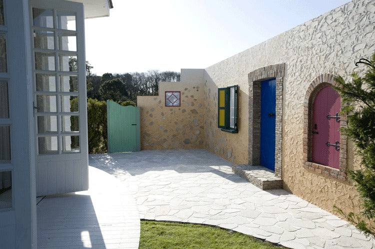 ホワイトヴィレッジスタジオ 1st